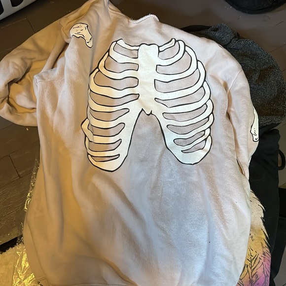 wildfox vintage bundle graphic tee two hoodies size small - Picture 6 of 6